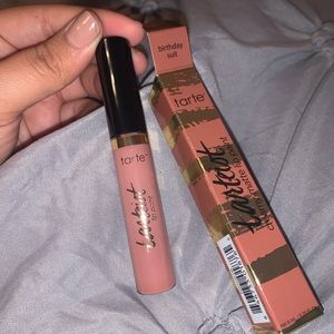 Tarte matte in shade birthstone suit